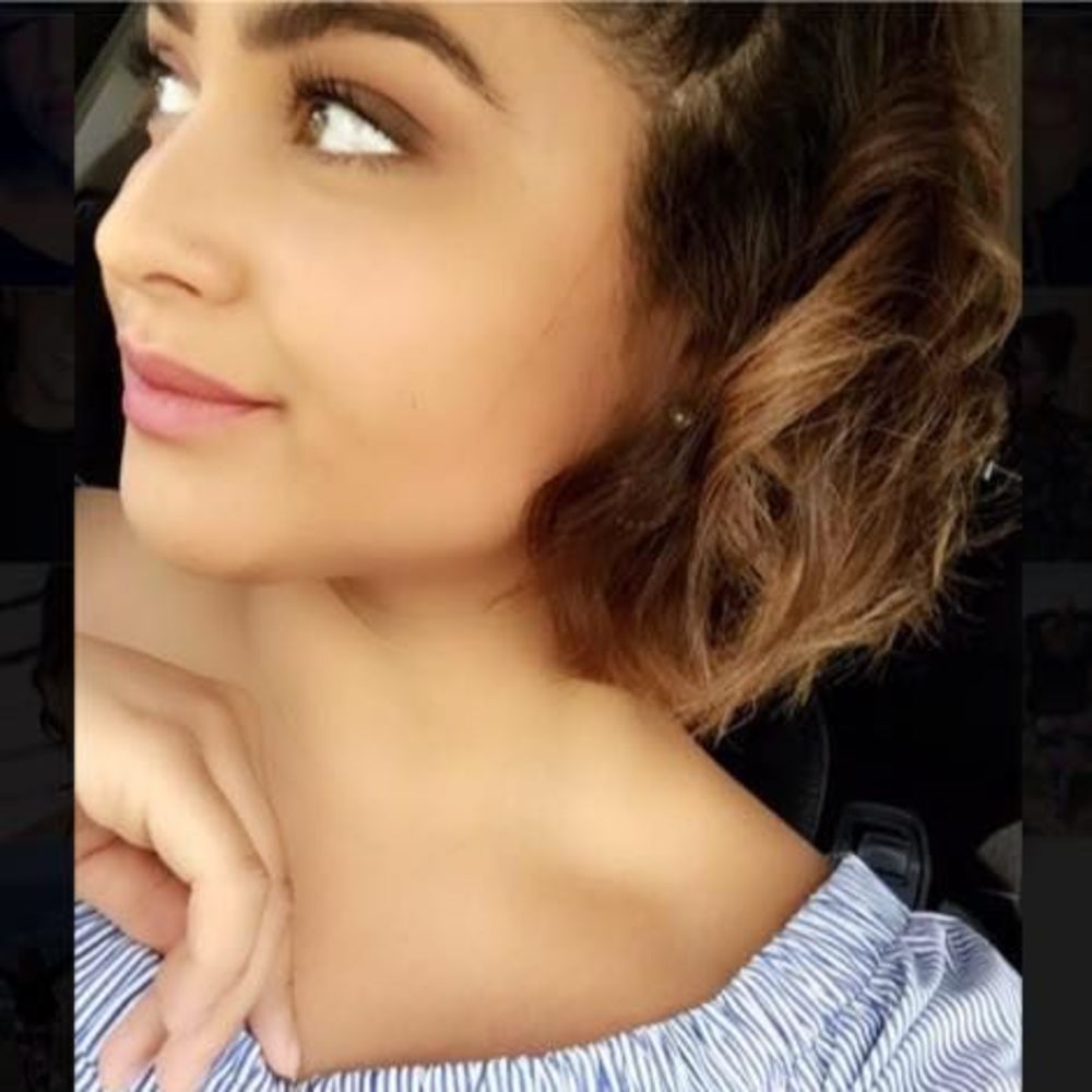 Meet your Posher, Desirée